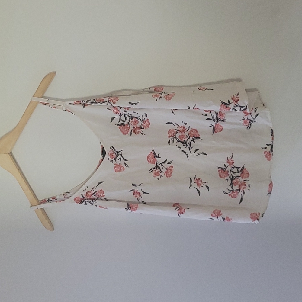 White Floral Torrid Sleeveless Top